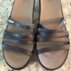 Crocs Sandals Womens 9 Platform Wedge Rubber Strappy Slides Flip Flops Black